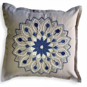 Almohadon Alma Bohemia Boradado a Mano - Mandala Azul Almohadon Alma Bohemia Boradado a Mano - Mandala Azul
