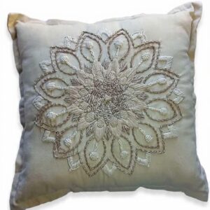 Almohadon Alma Bohemia Boradado a Mano - Mandala Terra Almohadon Alma Bohemia Boradado a Mano - Mandala Terra