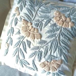 Almohadon Alma Bohemia Bordado a Mano - Aguamarina Almohadon Alma Bohemia Bordado a Mano - Aguamarina
