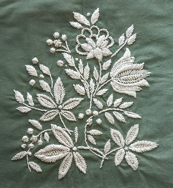 Almohadon Alma Bohemia Bordado a Mano - Jardin Mexicano Verde Almohadon Alma Bohemia Bordado a Mano - Jardin Mexicano Verde