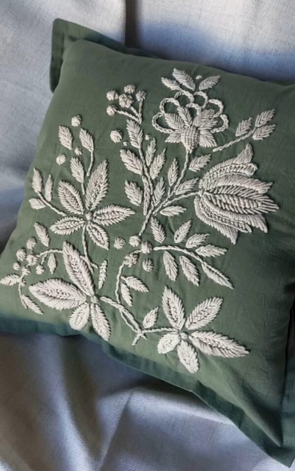 Almohadon Alma Bohemia Bordado a Mano - Jardin Mexicano Verde Almohadon Alma Bohemia Bordado a Mano - Jardin Mexicano Verde